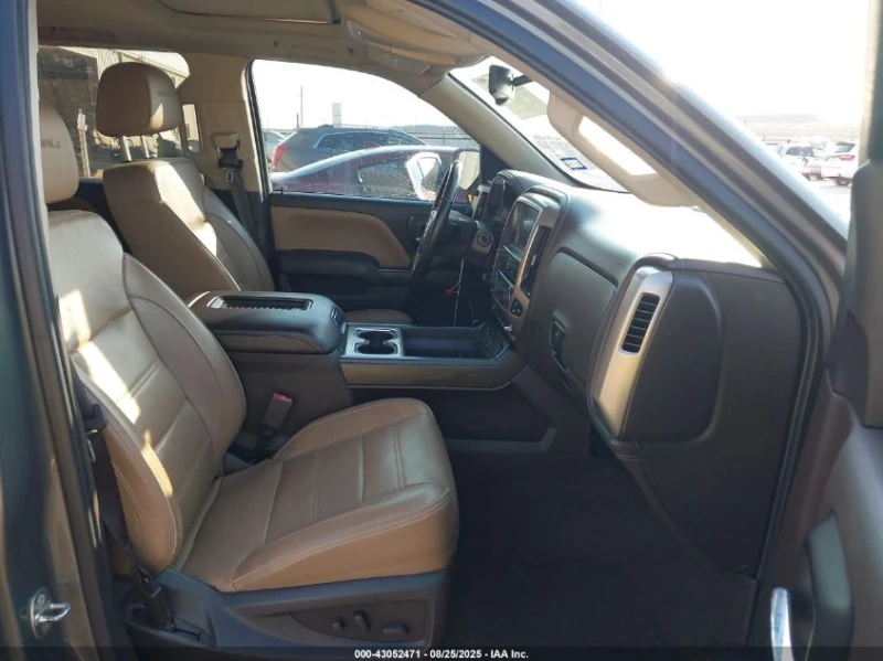 Gmc Sierra 6.2L V-8 DI, VVT, 420HP 4X4 Drive, снимка 11 - Автомобили и джипове - 52666047