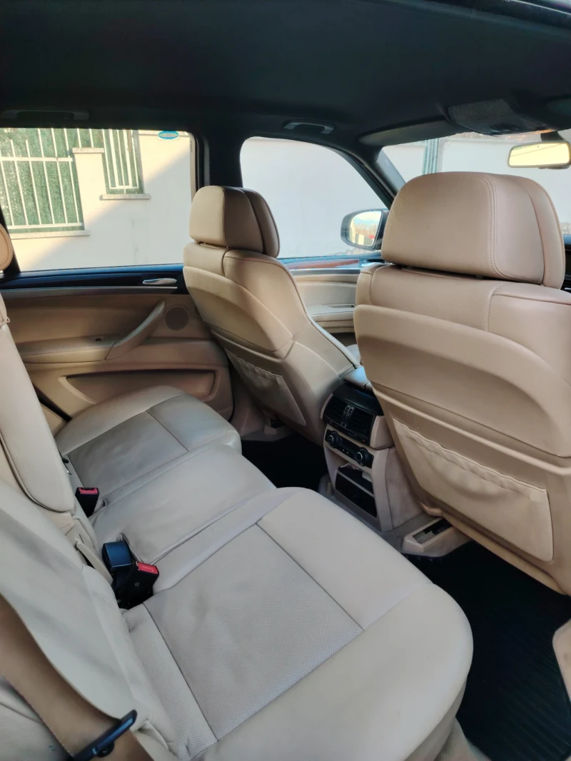 BMW X5 3.0SD Bi Turbo 286к.с. 7местен, снимка 8 - Автомобили и джипове - 53417922