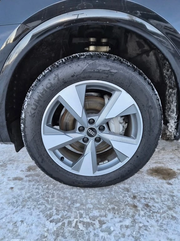 Audi Q5 * Komfort * CARFAX * БЕЗ ПЪРВОНАЧАЛНА ВНОСКА, снимка 7 - Автомобили и джипове - 53153956