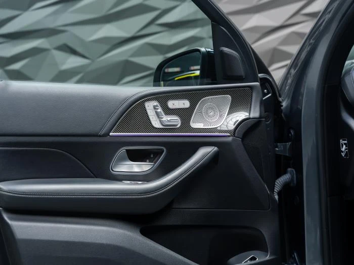 Mercedes-Benz GLE 53 4MATIC BURMESTER* MEMORY* 360CAM* CARBON* AIRMATIC* , снимка 16 - Автомобили и джипове - 54869584