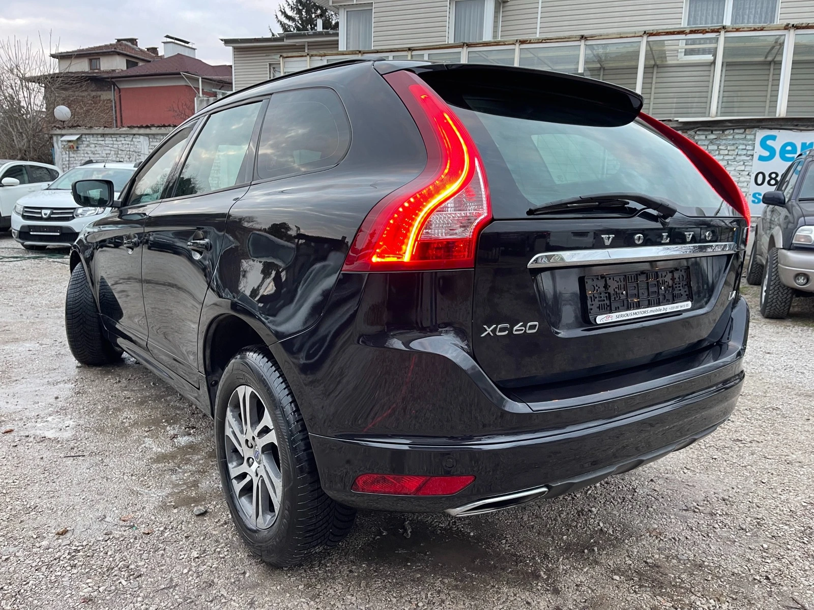 Volvo XC60 * D4* EURO 6B* NAVI*  - изображение 6