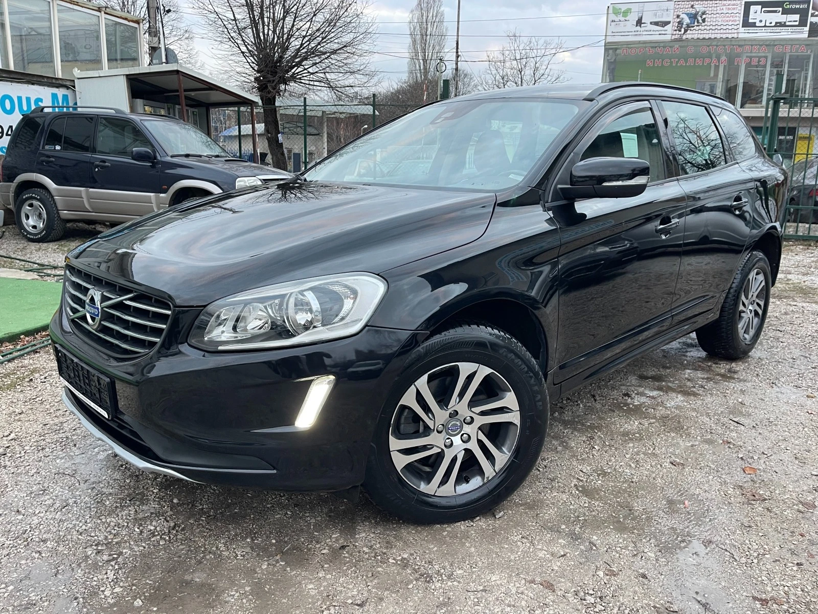 Volvo XC60 * D4* EURO 6B* NAVI*  - изображение 4