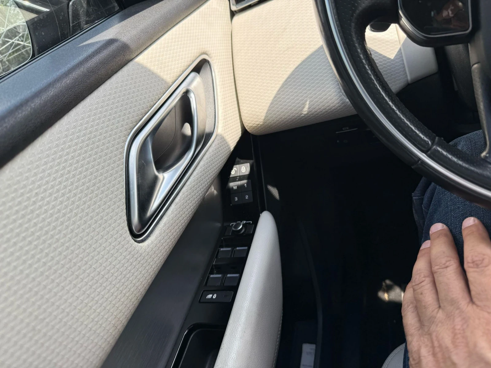 Land Rover Range Rover Velar  - изображение 8
