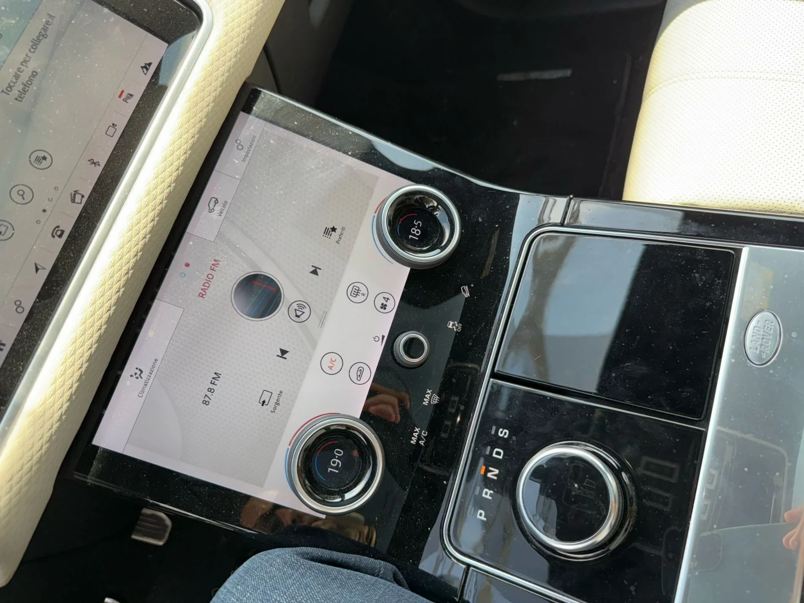Land Rover Range Rover Velar  - изображение 5