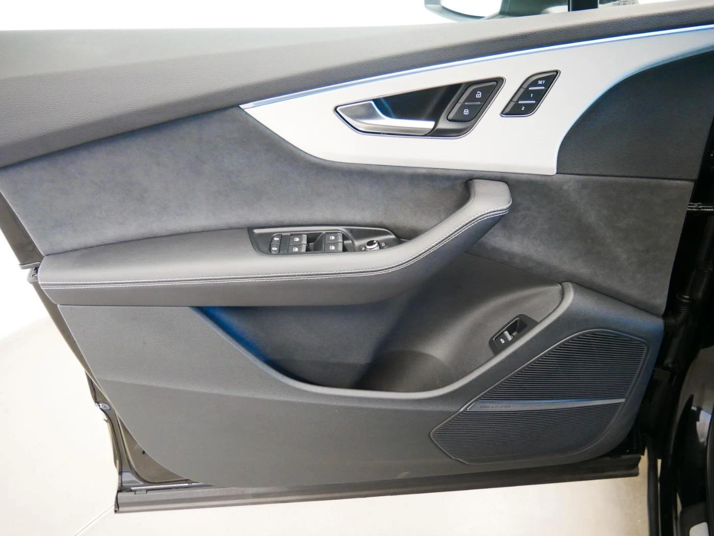 Audi Q7 50 TDI/FACELIFT/S-LINE/MATRIX/PANO/B&O/360/7МЕСТЕН - изображение 7