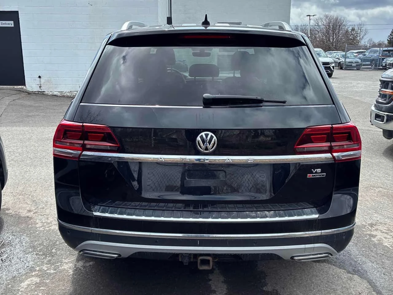 VW Atlas * Highline * CARFAX * ОТ ПРЕДСТАВИТЕЛСТВО НА VW * , снимка 4 - Автомобили и джипове - 54145162