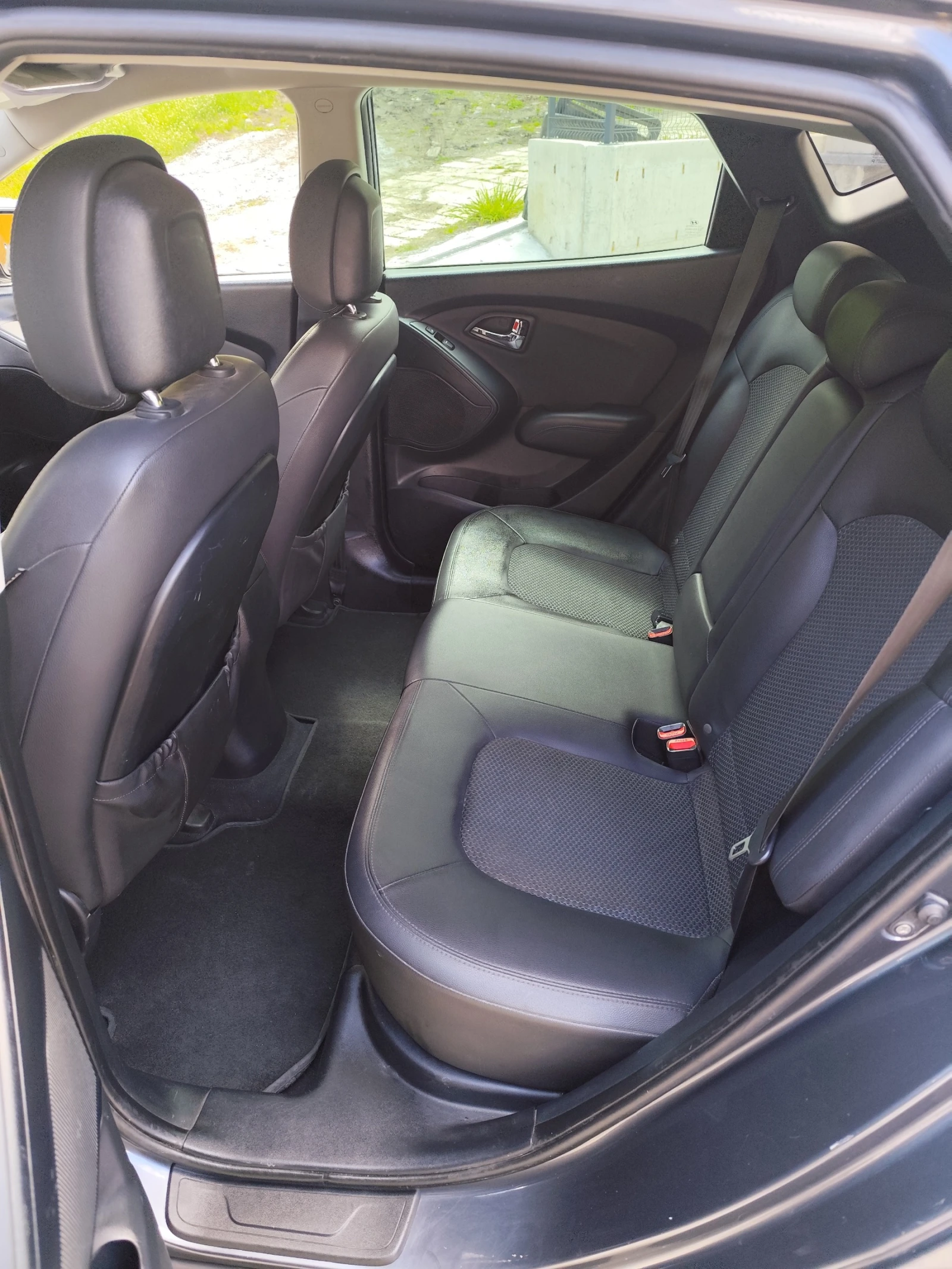 Hyundai IX35, снимка 3 - Автомобили и джипове - 54426841
