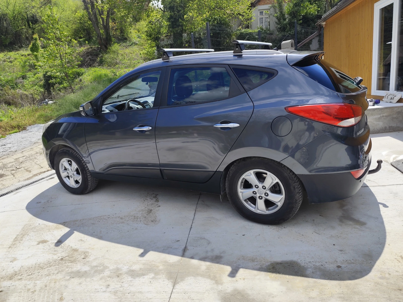 Hyundai IX35, снимка 11 - Автомобили и джипове - 54426841