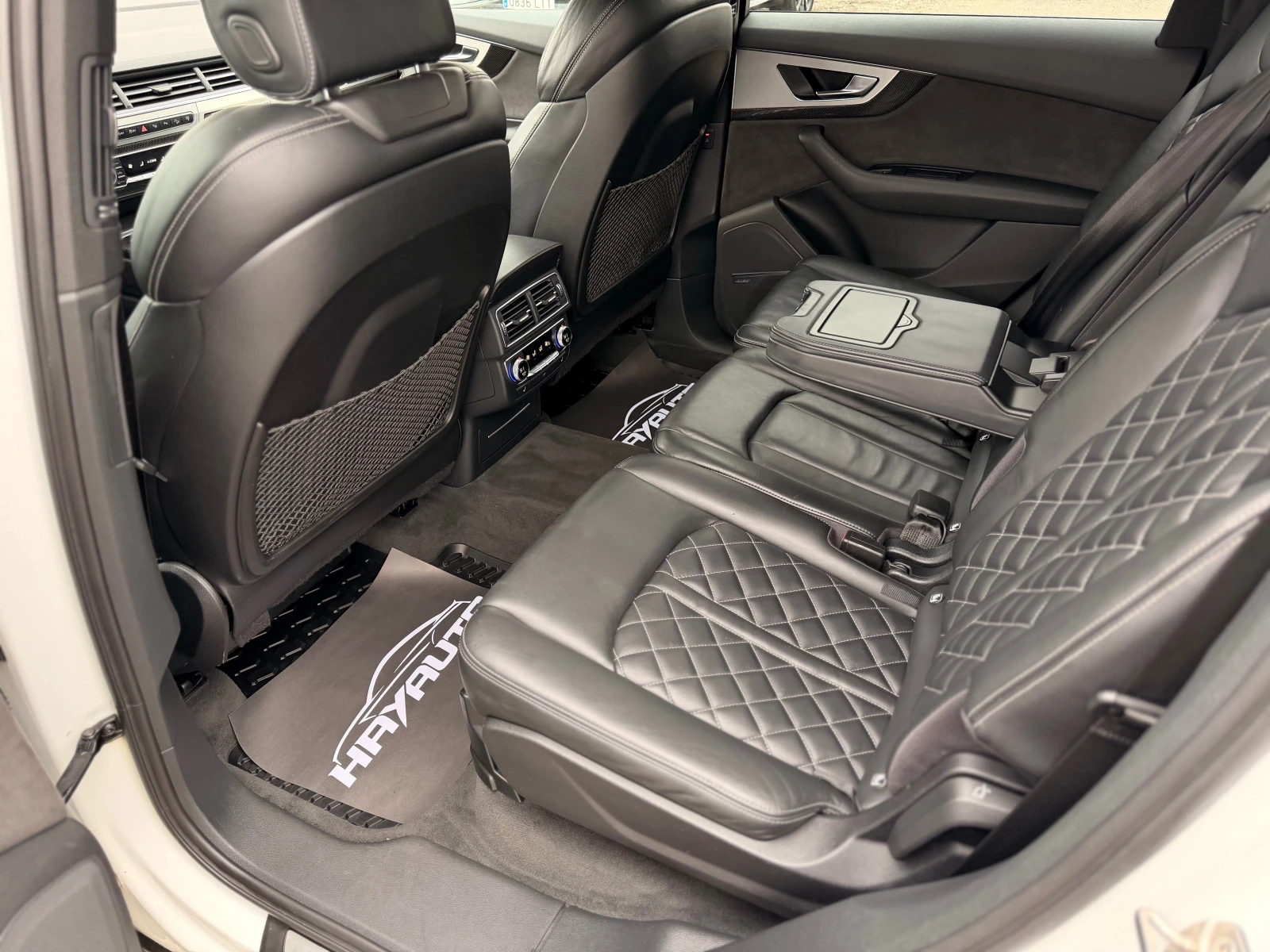 Audi SQ7  4.0TDI= V8T= QUATTRO= CARBON PACK= RNG DESIGNE= , снимка 14 - Автомобили и джипове - 54708635