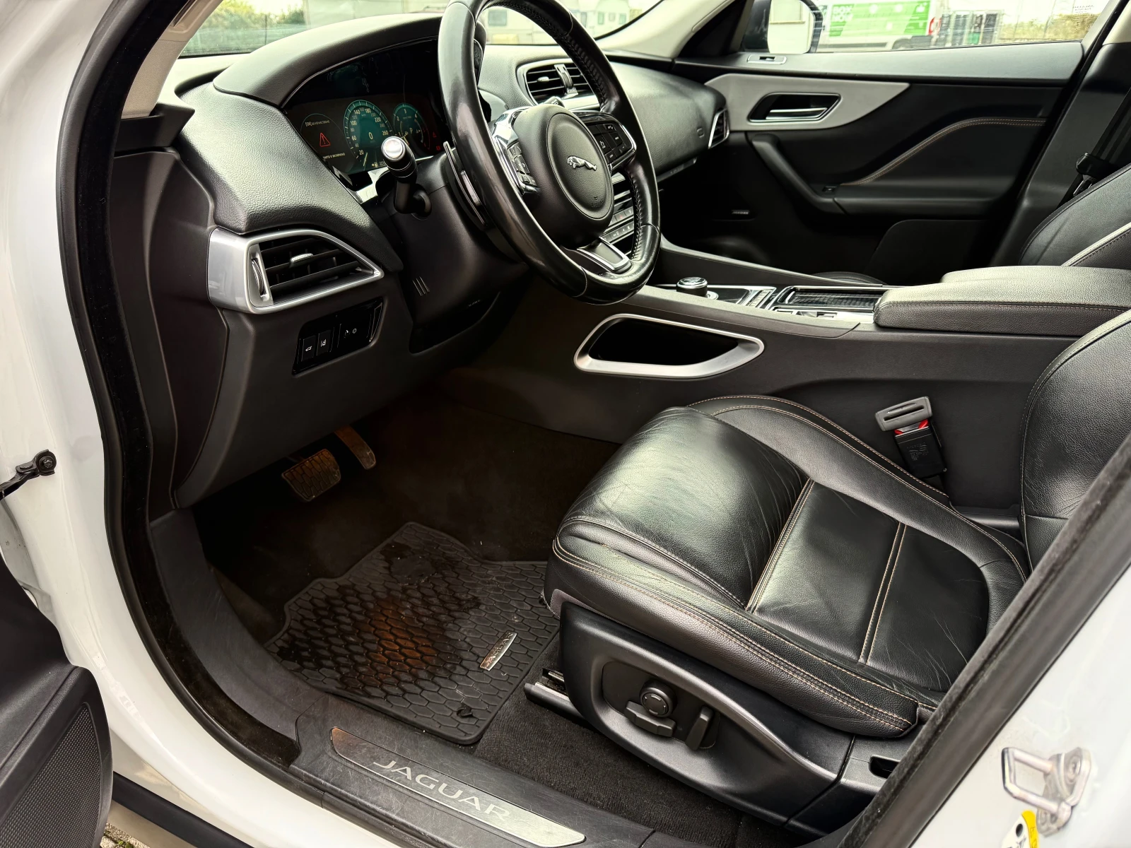 Jaguar F-PACE, снимка 6 - Автомобили и джипове - 55119894