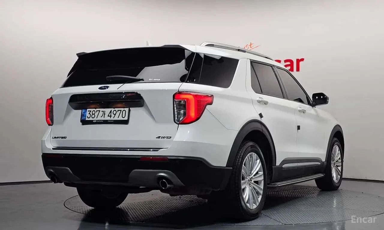 Ford Explorer * 2.3 LimIted 4WD * ОПЦИЯ ЗА ФИНАНСИРАНЕ, снимка 2 - Автомобили и джипове - 55619624
