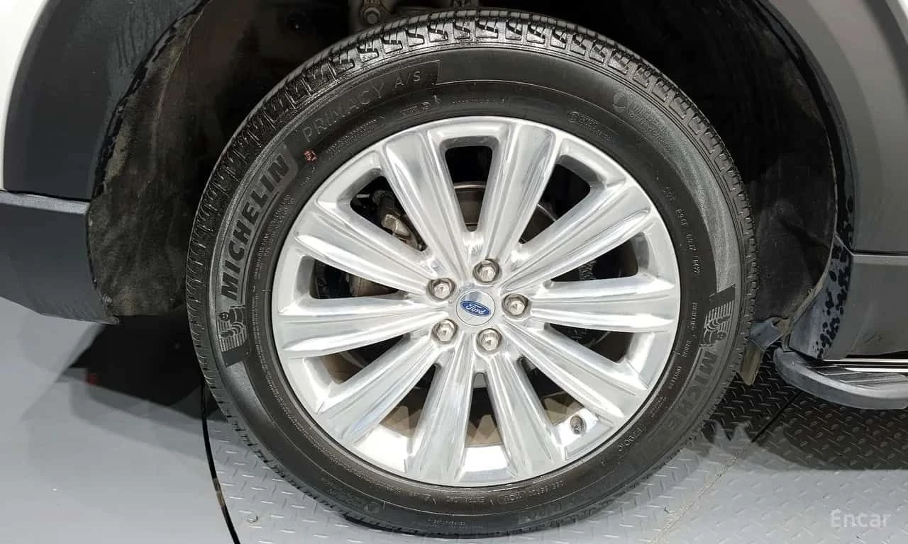 Ford Explorer * 2.3 LimIted 4WD * ОПЦИЯ ЗА ФИНАНСИРАНЕ, снимка 5 - Автомобили и джипове - 55619624