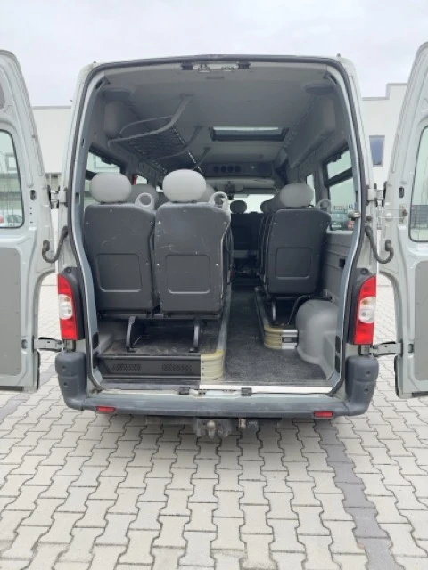 Nissan Interstar 13 + 1 / 8 + 1 - изображение 9