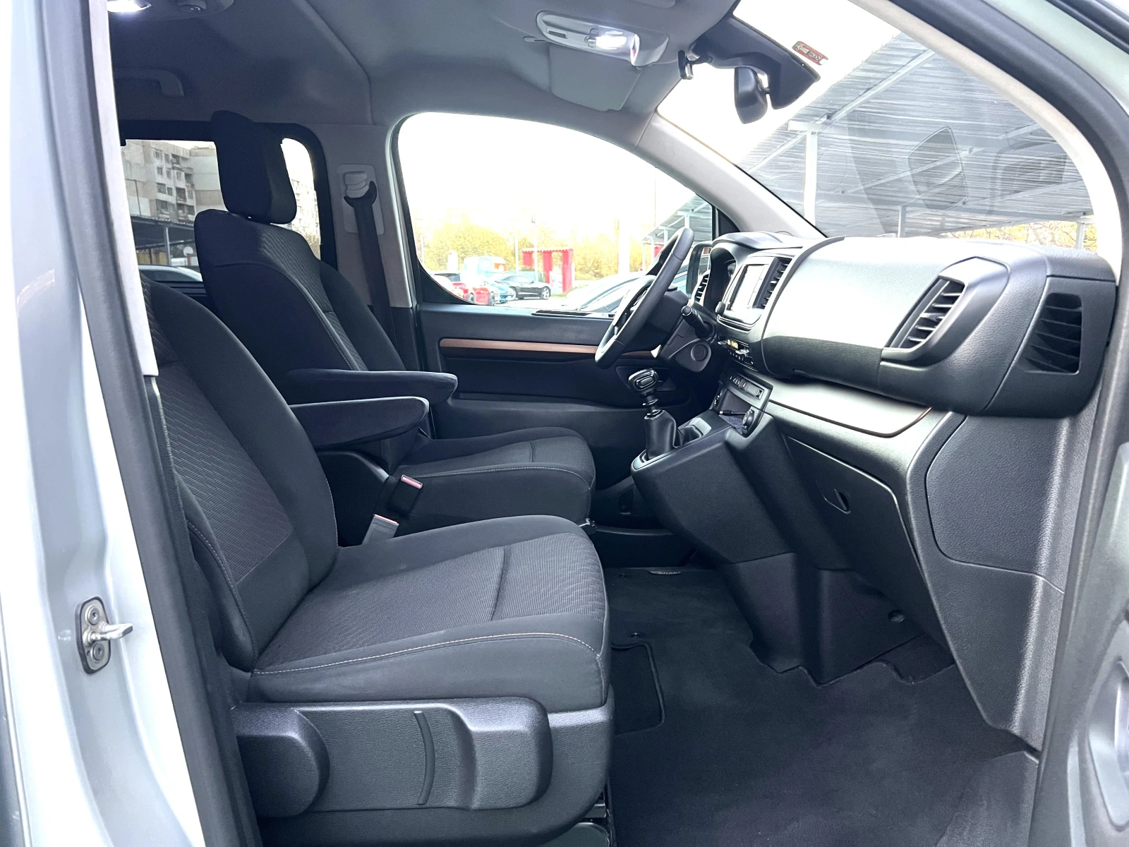 Toyota Proace 7+ 1 МЕСТА - изображение 8
