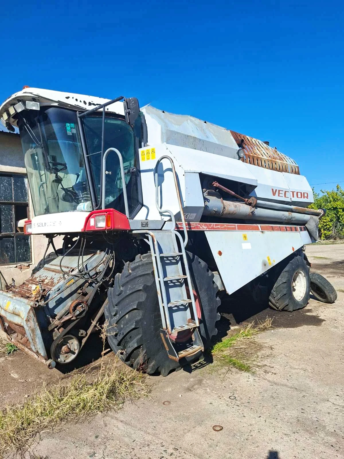 Комбайн Друга марка VECTOR RSM 101, снимка 1