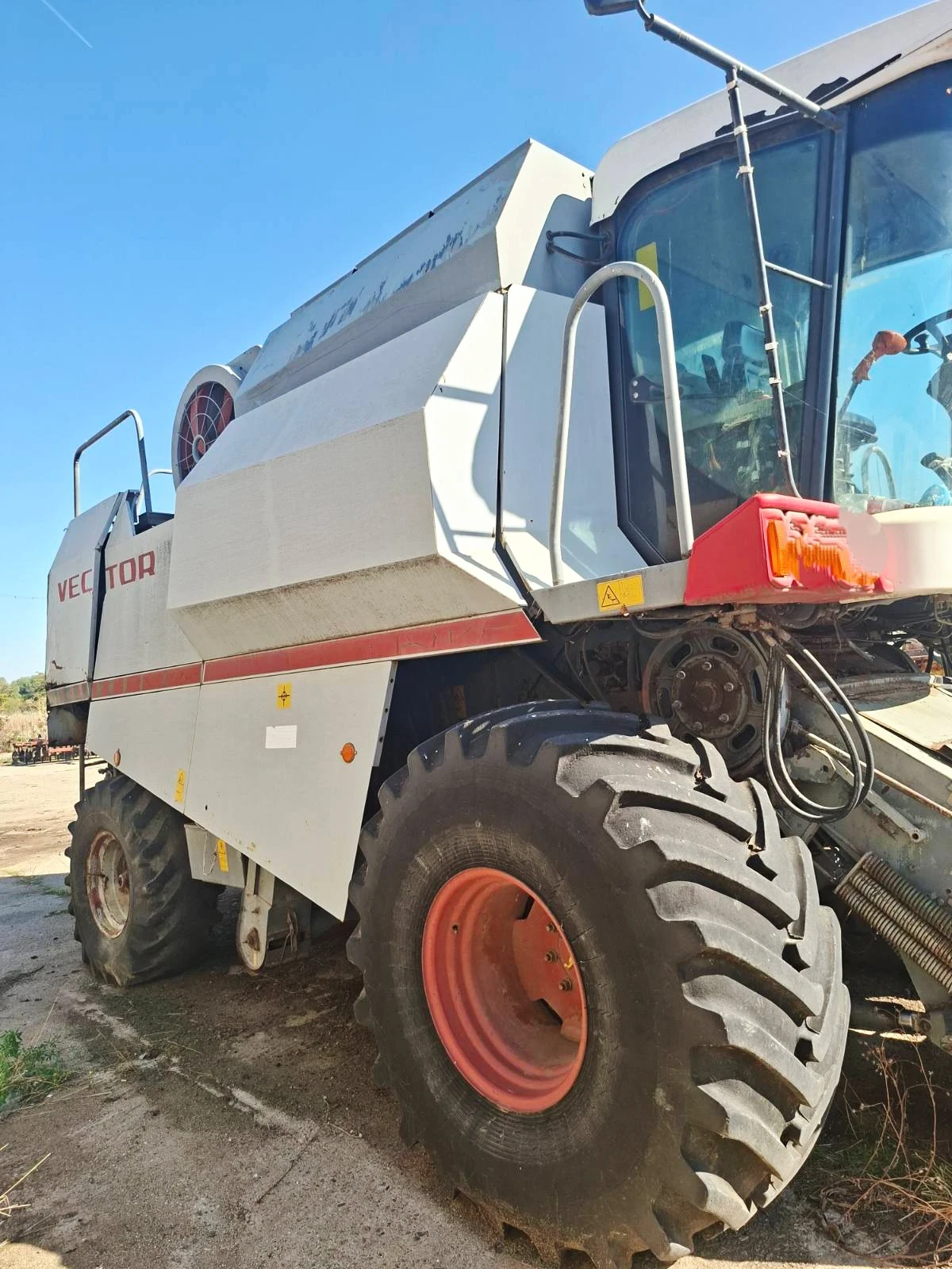 Комбайн Друга марка VECTOR RSM 101 - изображение 3