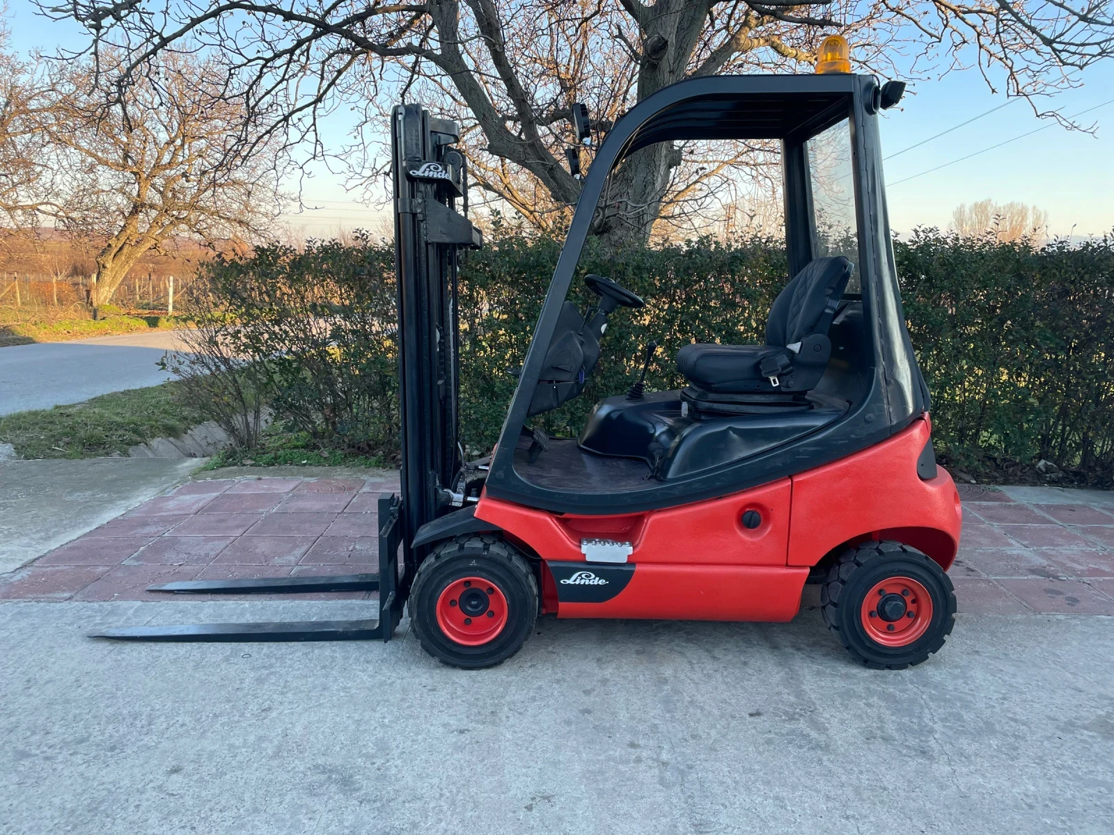 Мотокар Linde H18D триплекс мачта, снимка 3 - Индустриална техника - 55101047