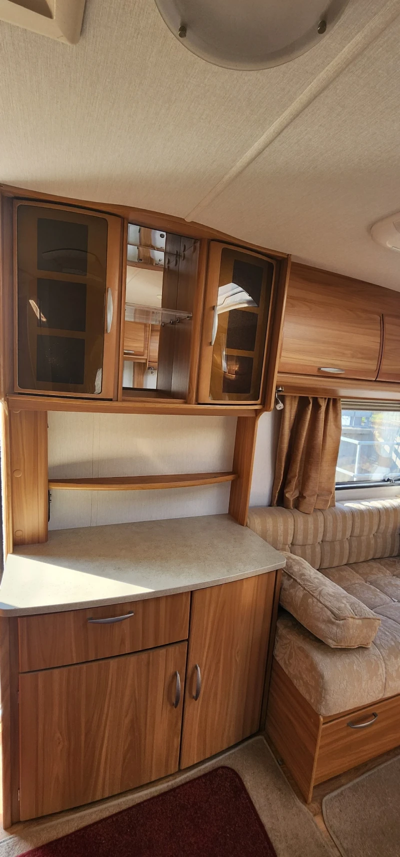 Каравана Други Lunar Clubman , снимка 3 - Каравани и кемпери - 52690353