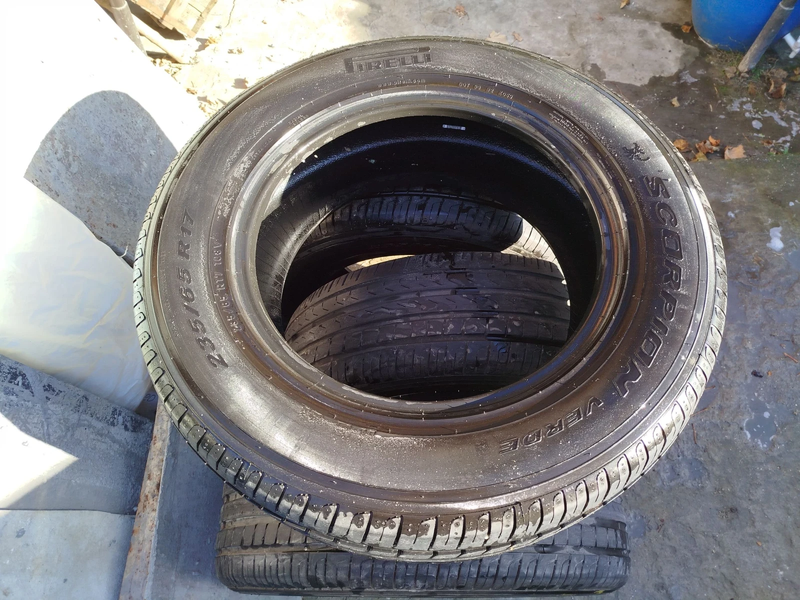Гуми Летни 235/65R17, снимка 4 - Гуми и джанти - 54714156