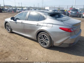 Toyota Camry 2.5l Xle, снимка 3