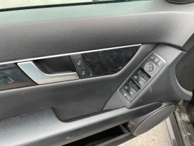 Обява за продажба на Mercedes-Benz C 300 * CARFAX* АВТОФИНАНСИРАНЕ* БЕЗ ПЪРВОНАЧАЛНА ВНОСКА ~24 000 лв. - изображение 5