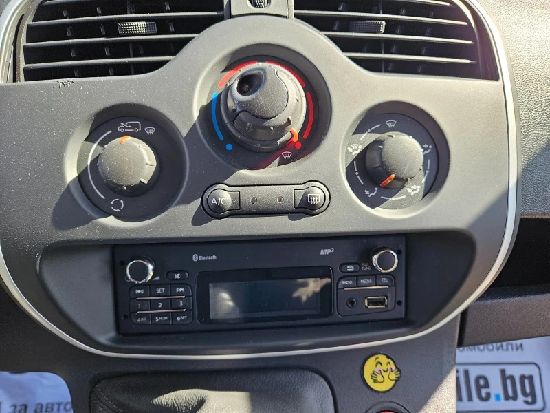 Renault Kangoo, снимка 10 - Автомобили и джипове - 45188944