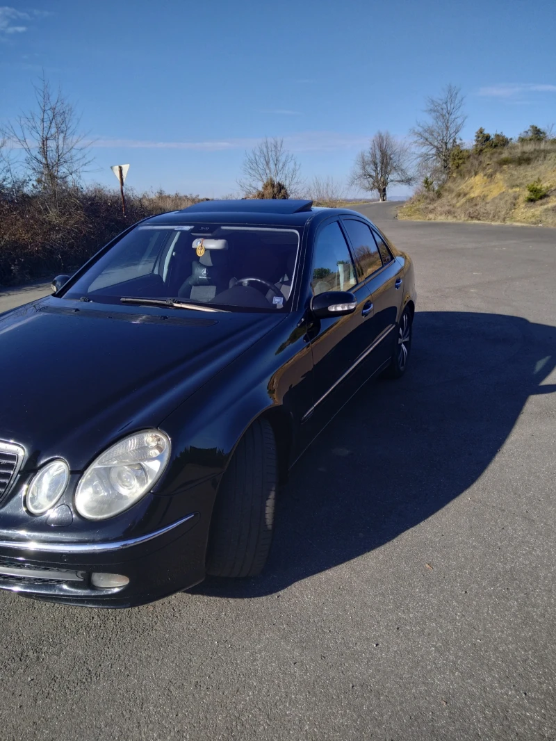 Mercedes-Benz E 270, снимка 1 - Автомобили и джипове - 48629336