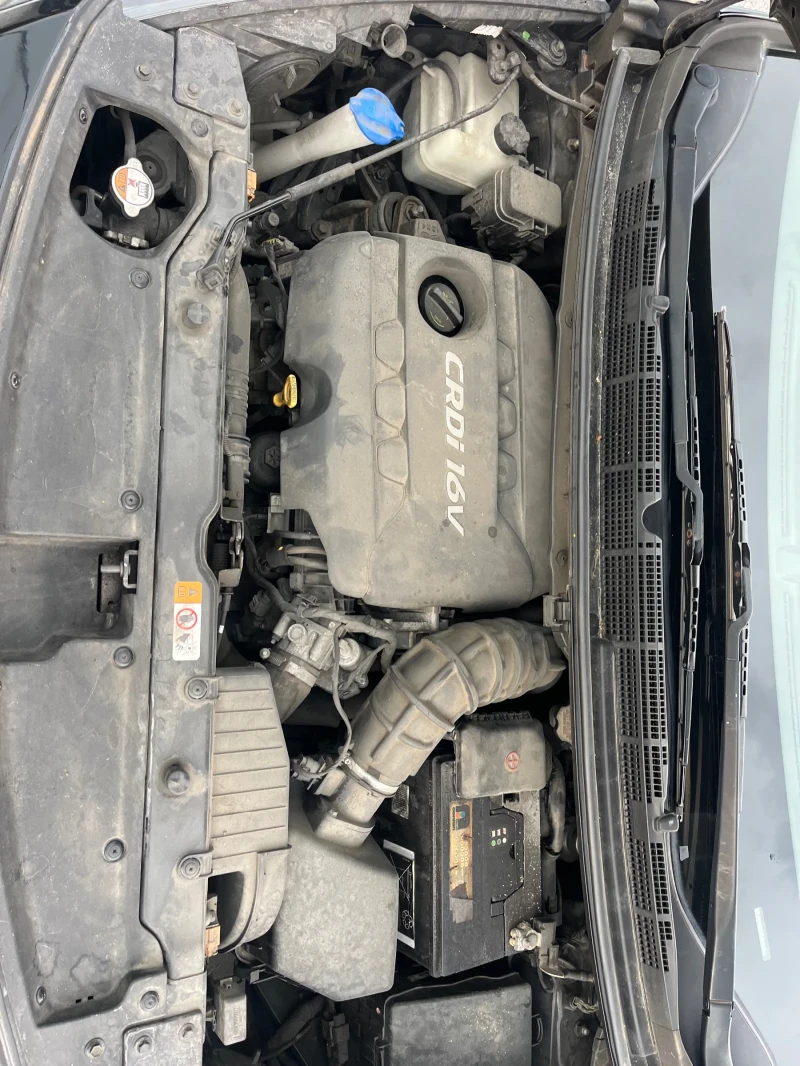 Kia Carens 1.7CRDI 141 h.km, снимка 14 - Автомобили и джипове - 50574596