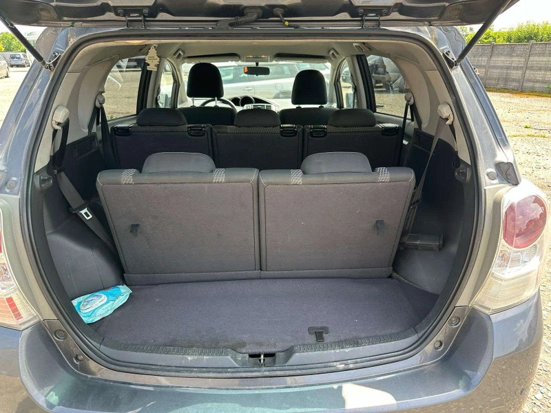 Toyota Verso, снимка 7 - Автомобили и джипове - 51726802