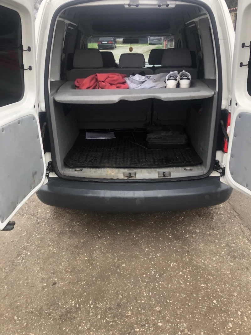 VW Caddy 1.9tdi, снимка 8 - Автомобили и джипове - 52680851
