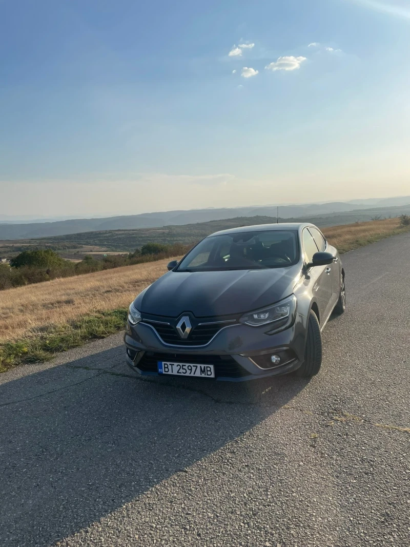 Renault Megane BOSE EDITION, снимка 2 - Автомобили и джипове - 53342876