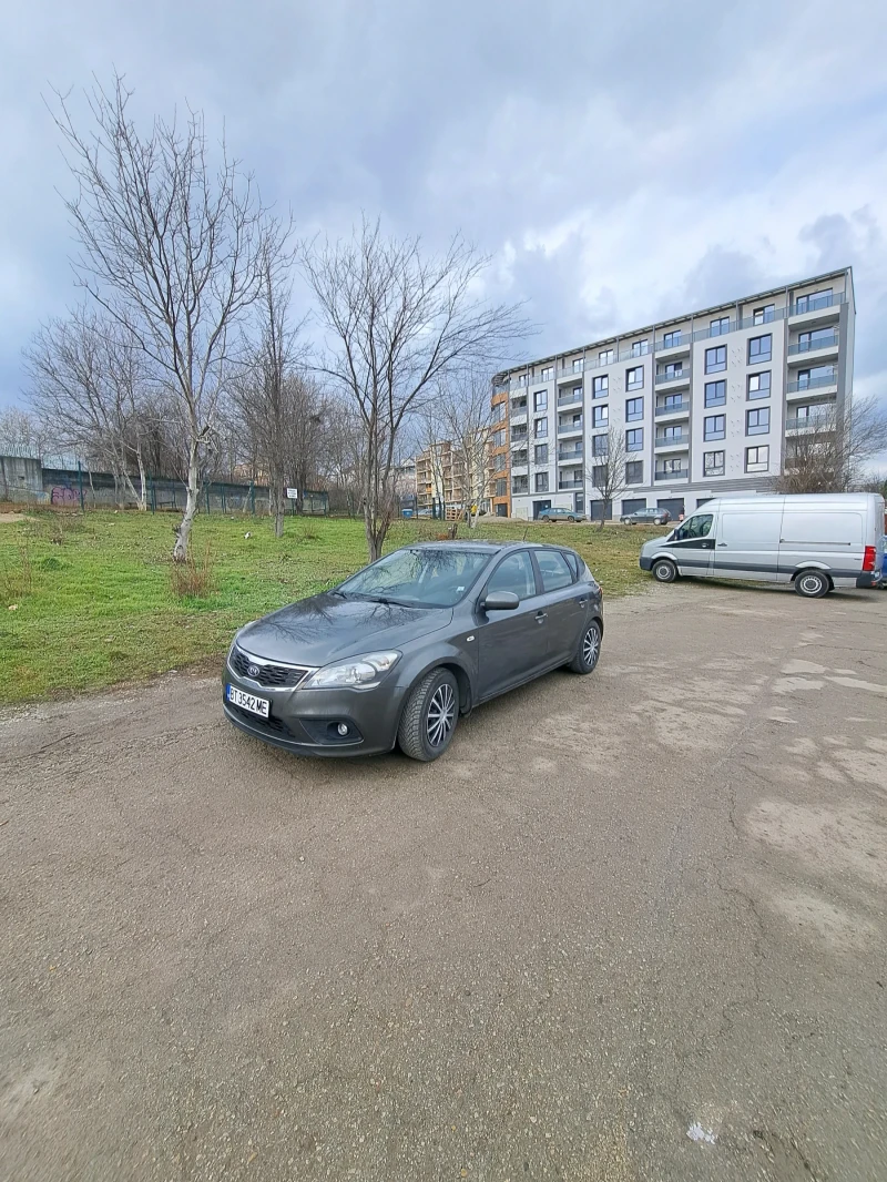 Kia Ceed Facelift, снимка 2 - Автомобили и джипове - 53405479
