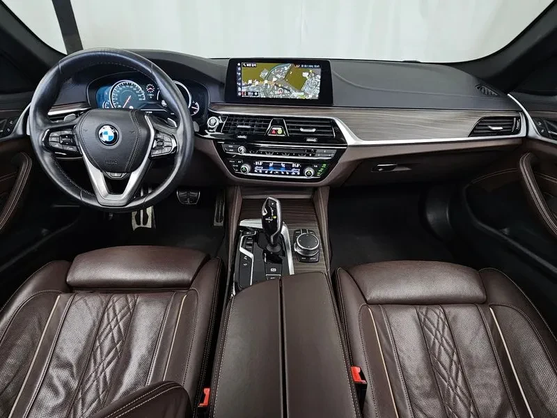 BMW 530 (G30) 530I M Sports Plus, снимка 7 - Автомобили и джипове - 56114770