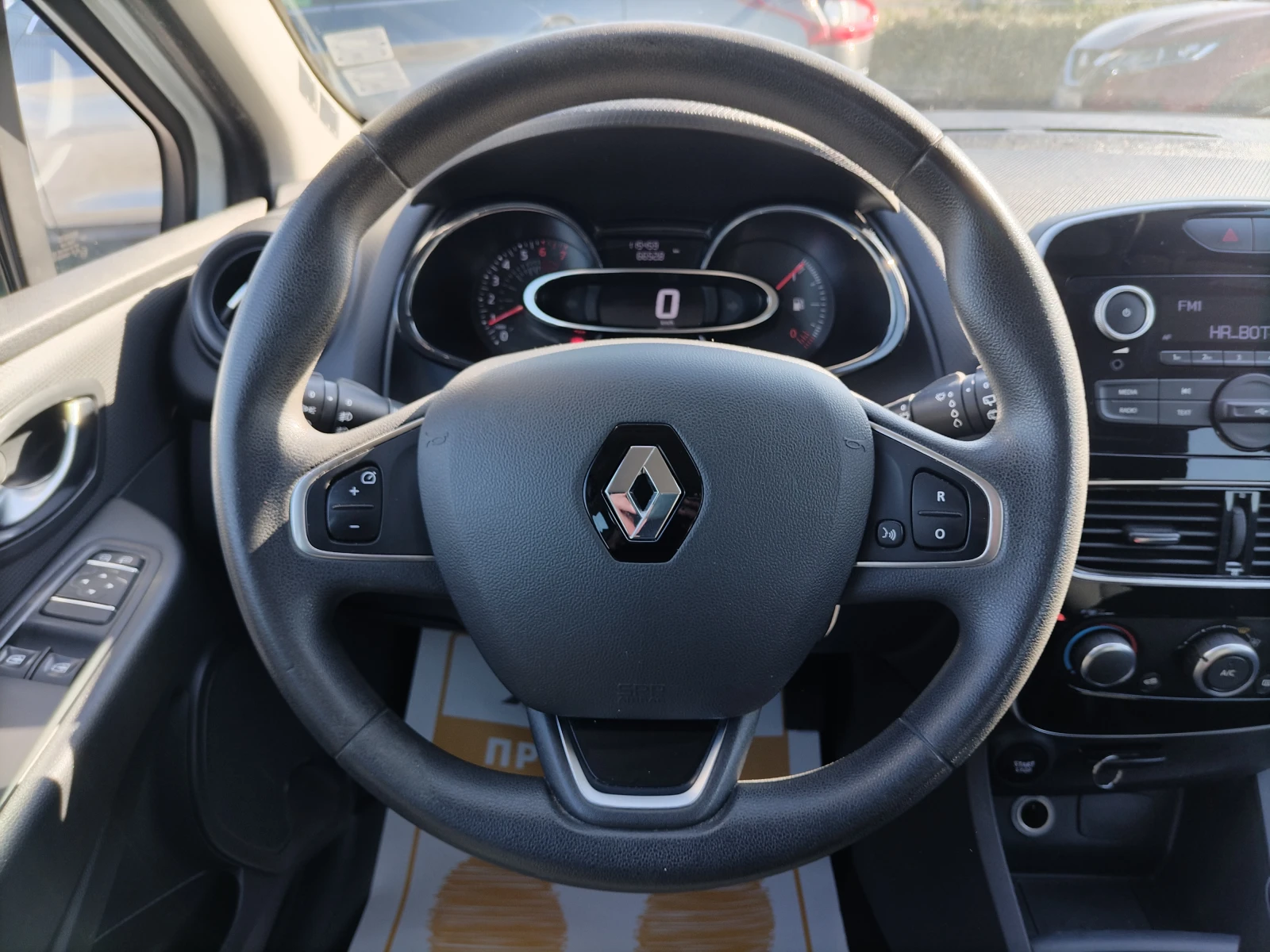 Renault Clio 0.9Tce/75к.с/Life - изображение 9