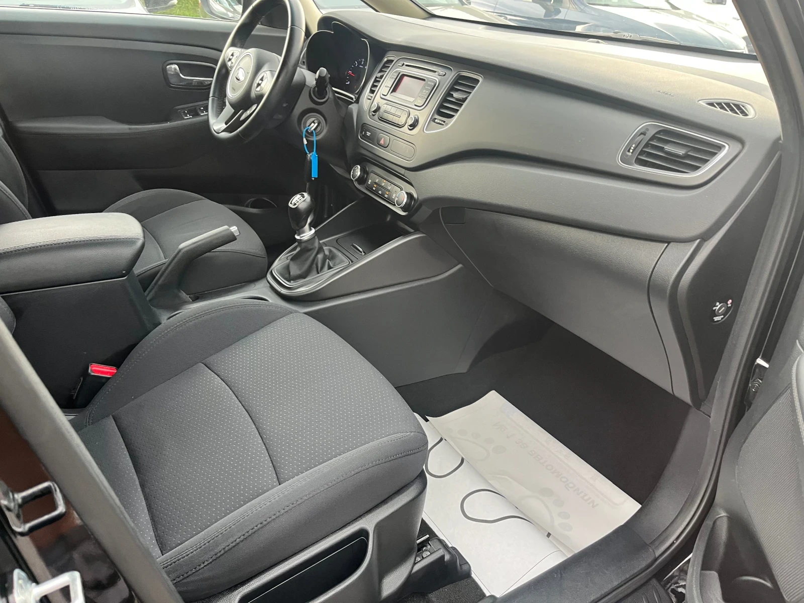 Kia Carens 1.7CRDI 141 h.km - изображение 9