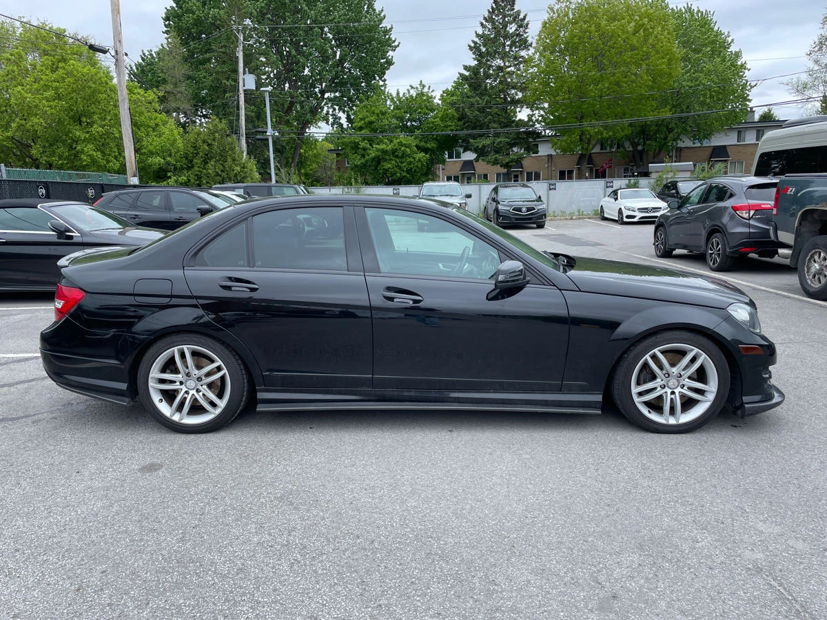 Mercedes-Benz C 300 * CARFAX* АВТОФИНАНСИРАНЕ* БЕЗ ПЪРВОНАЧАЛНА ВНОСКА - изображение 5