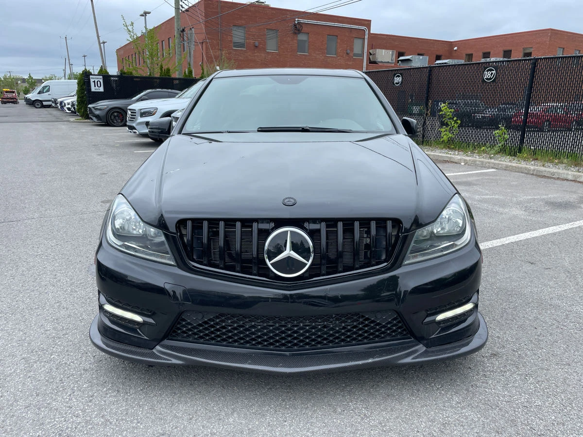 Mercedes-Benz C 300 * CARFAX* АВТОФИНАНСИРАНЕ* БЕЗ ПЪРВОНАЧАЛНА ВНОСКА - изображение 2