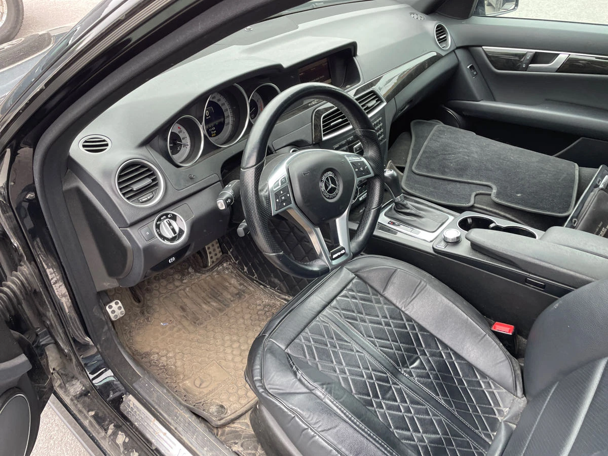Mercedes-Benz C 300 * CARFAX* АВТОФИНАНСИРАНЕ* БЕЗ ПЪРВОНАЧАЛНА ВНОСКА - изображение 9