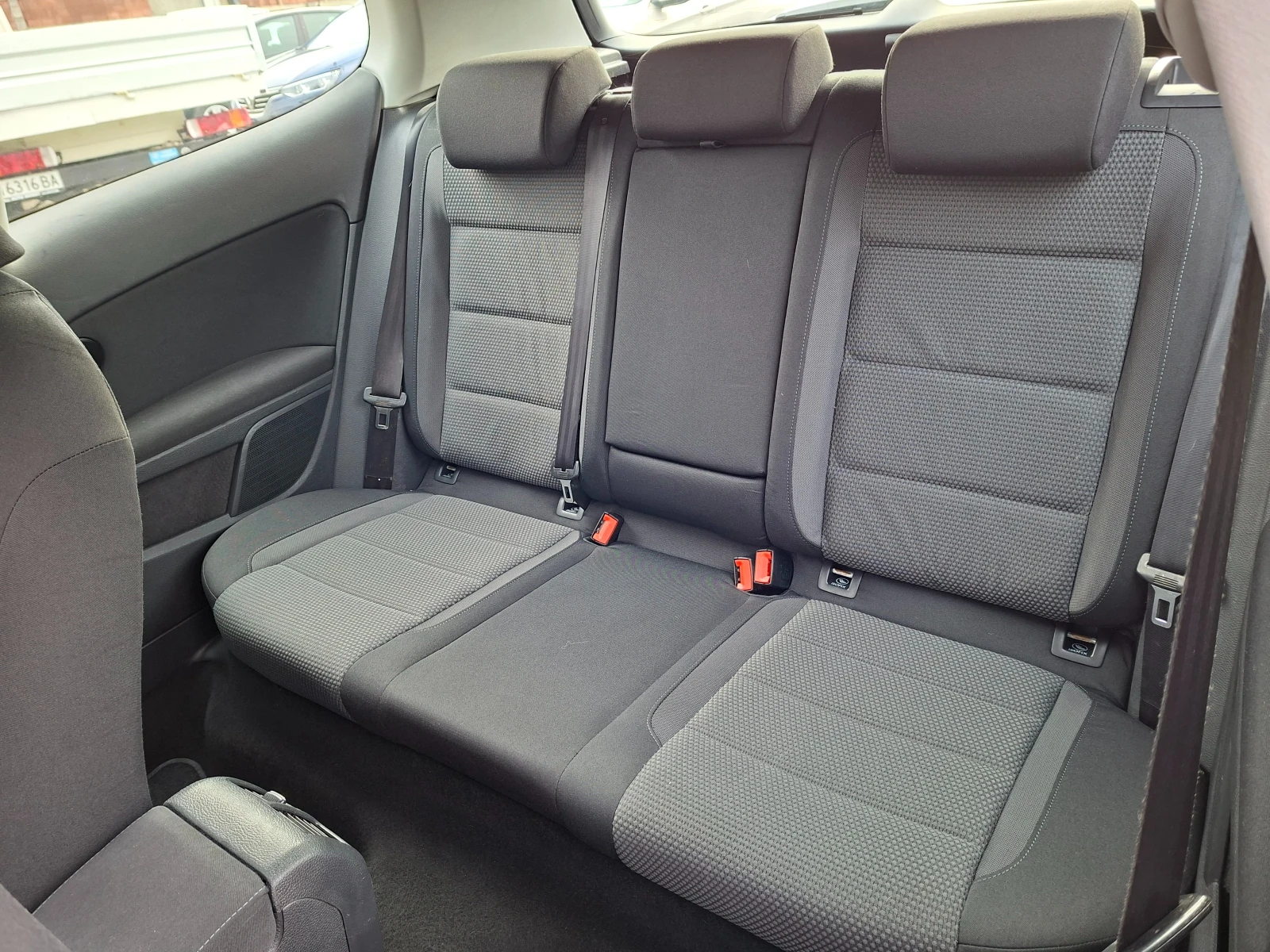 VW Golf 1.6/102KS | Mobile.bg � ����������� 11