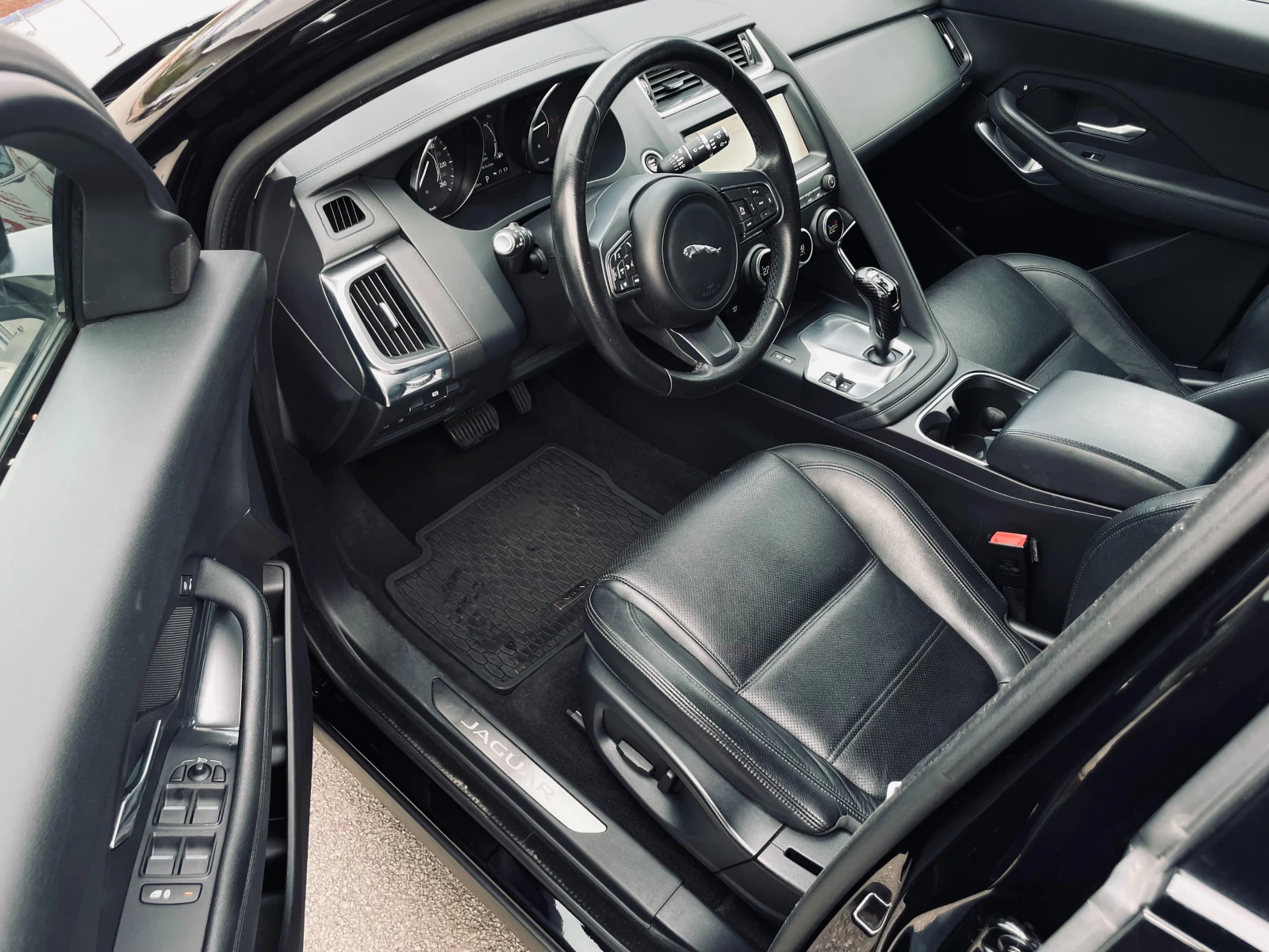 Jaguar E-pace D150/AWD/Automatic/Navi | Mobile.bg   6