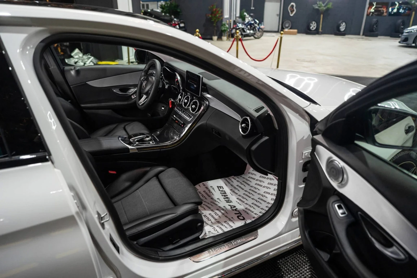 Mercedes-Benz C 220 D FULL AMG LINE NAVI BURM ������ 100% | Mobile.bg � ����������� 13