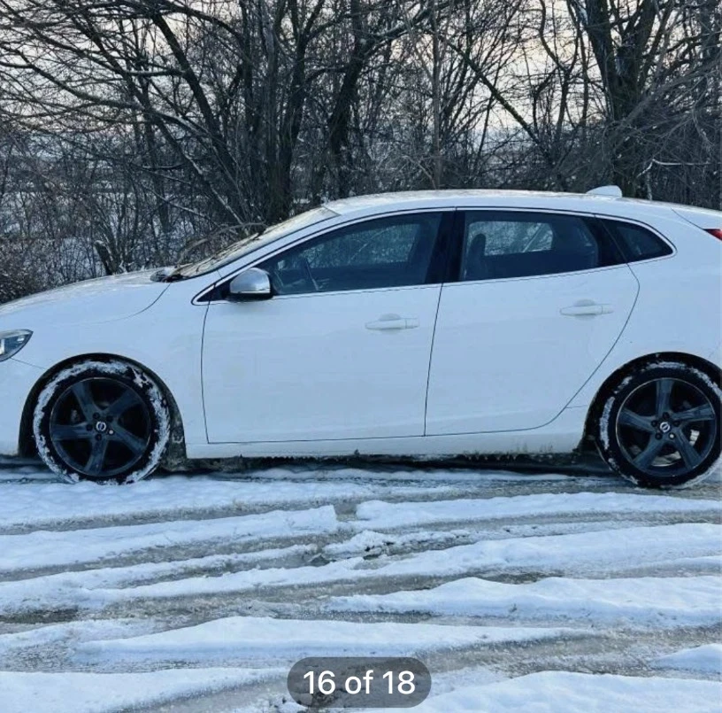 Volvo V40 Продавам на части Volvo V40 R-Design, модел 2013 г - изображение 4