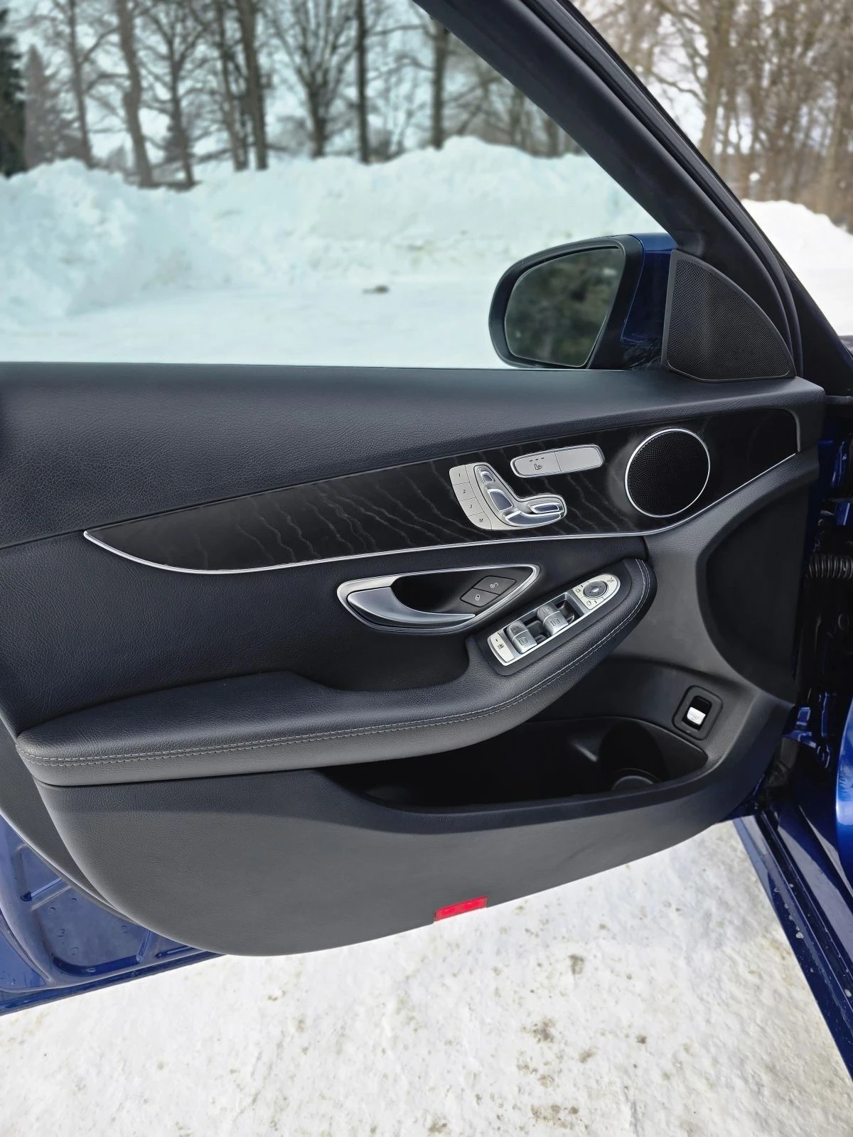 Mercedes-Benz C 300 AMG-pkg* 4M* Подгрев* Пано* Keyless* 360View* , снимка 6 - Автомобили и джипове - 53726172