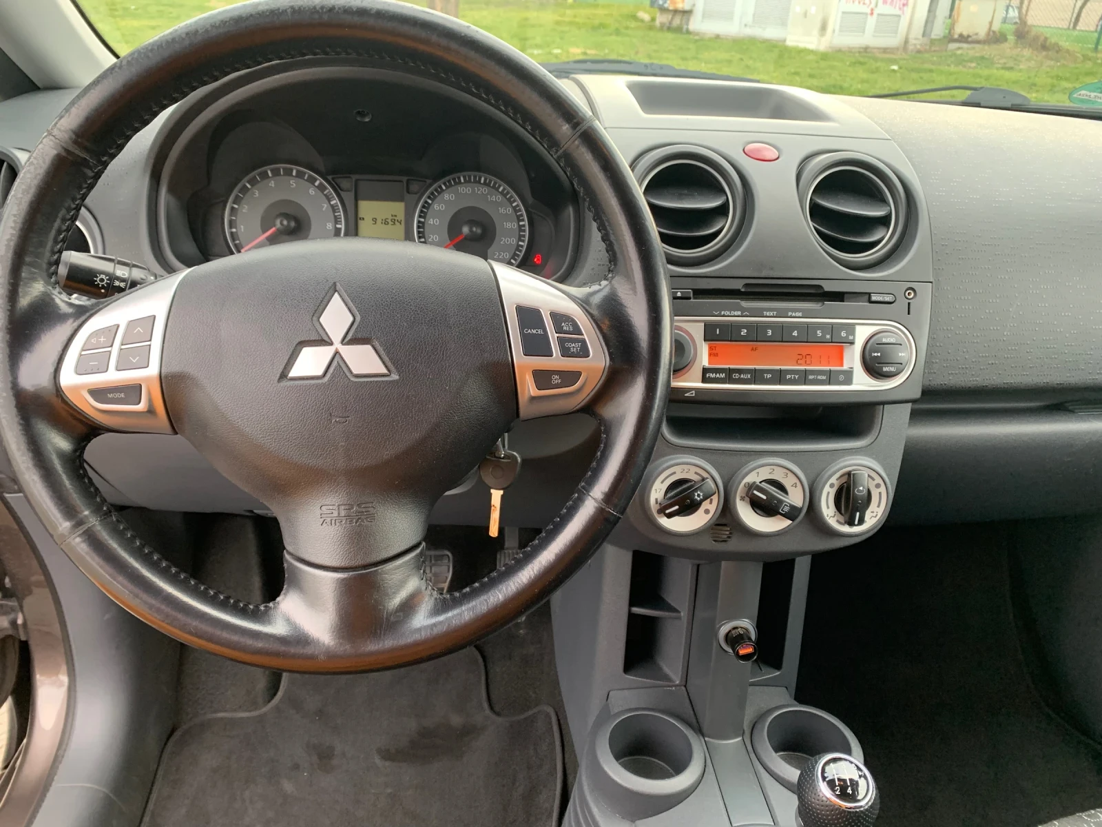 Mitsubishi Colt, снимка 13 - Автомобили и джипове - 53839384