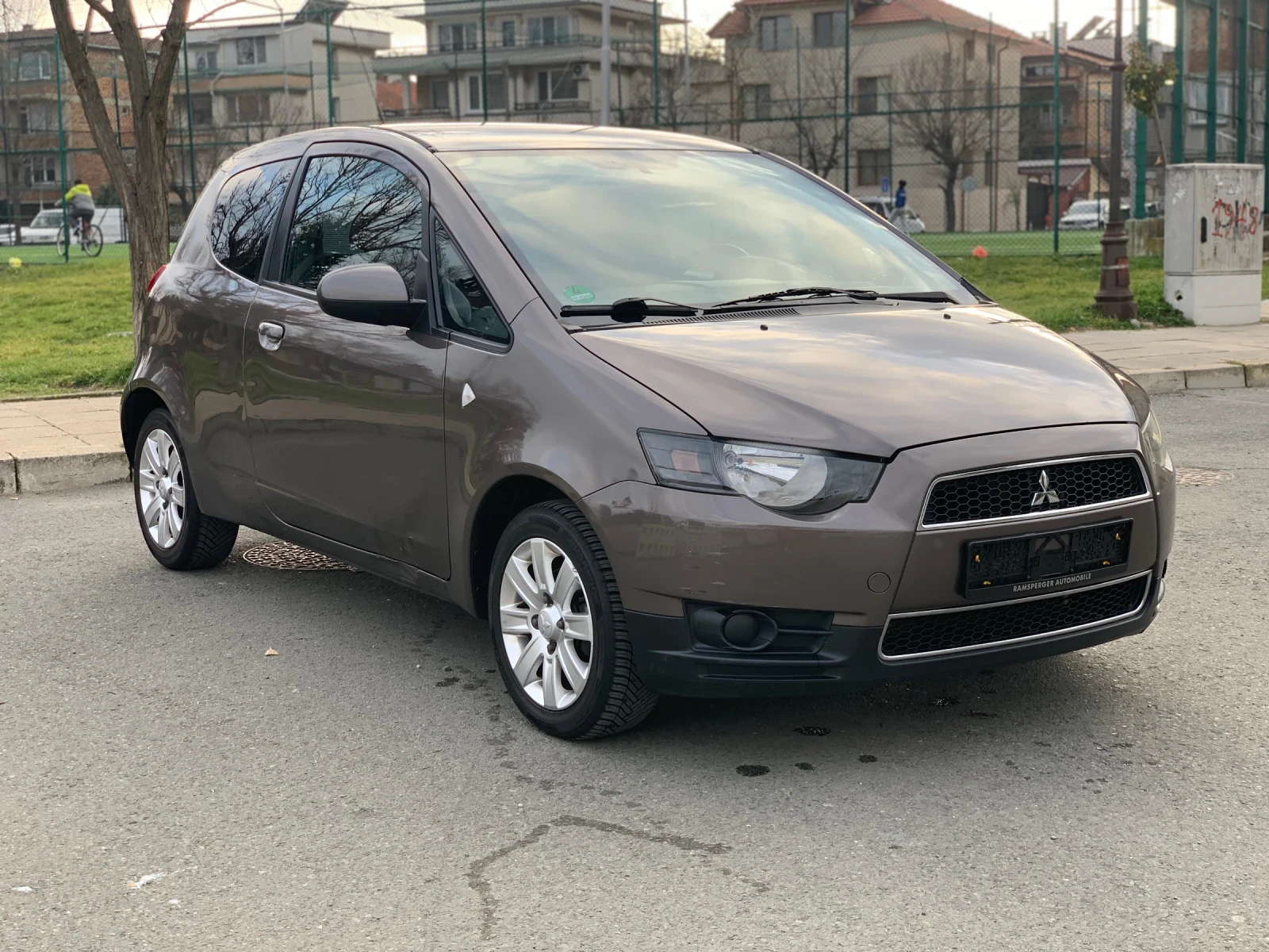 Mitsubishi Colt, снимка 2 - Автомобили и джипове - 53839384