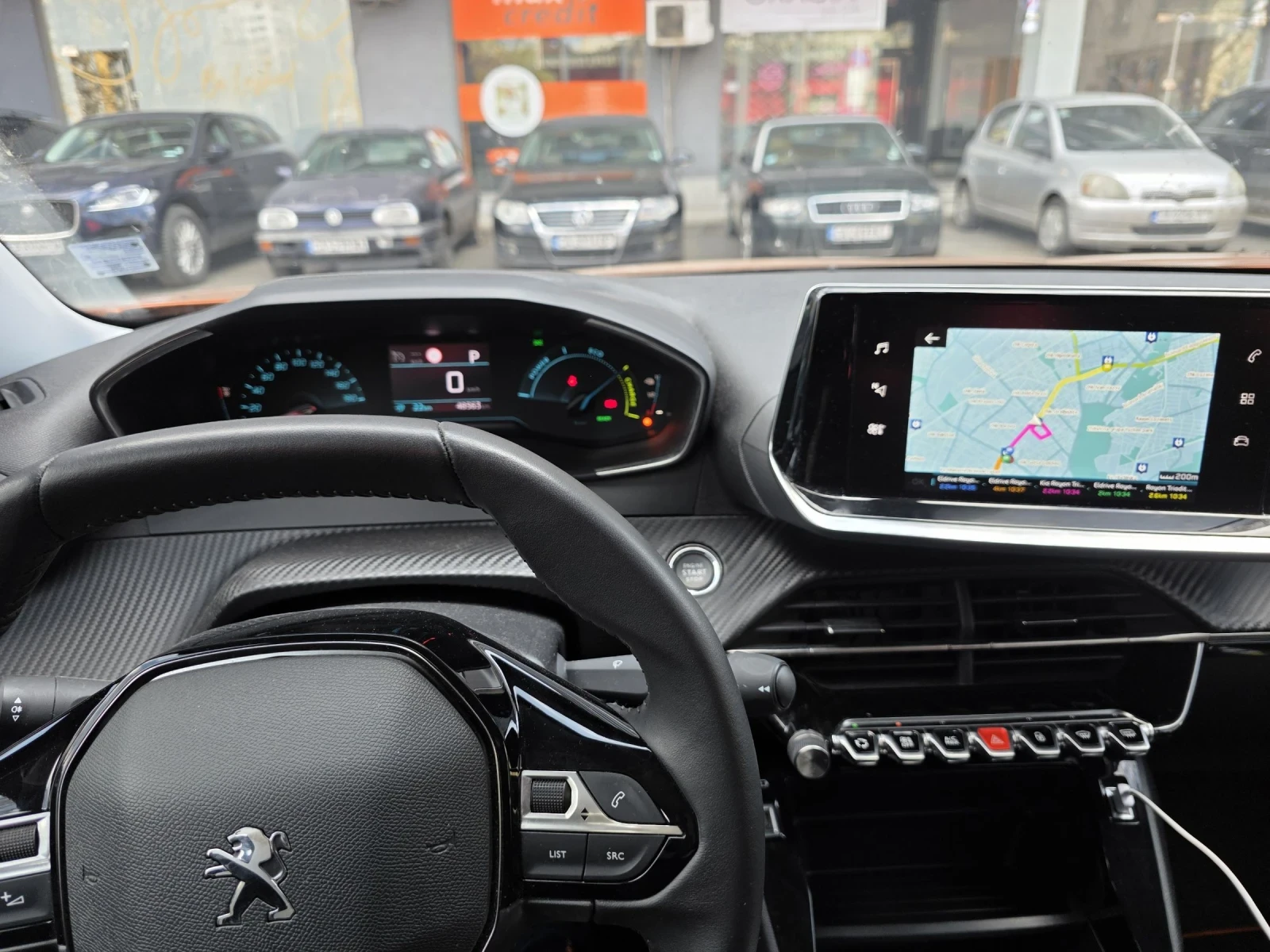 Peugeot 2008 Electric, снимка 13 - Автомобили и джипове - 54161407