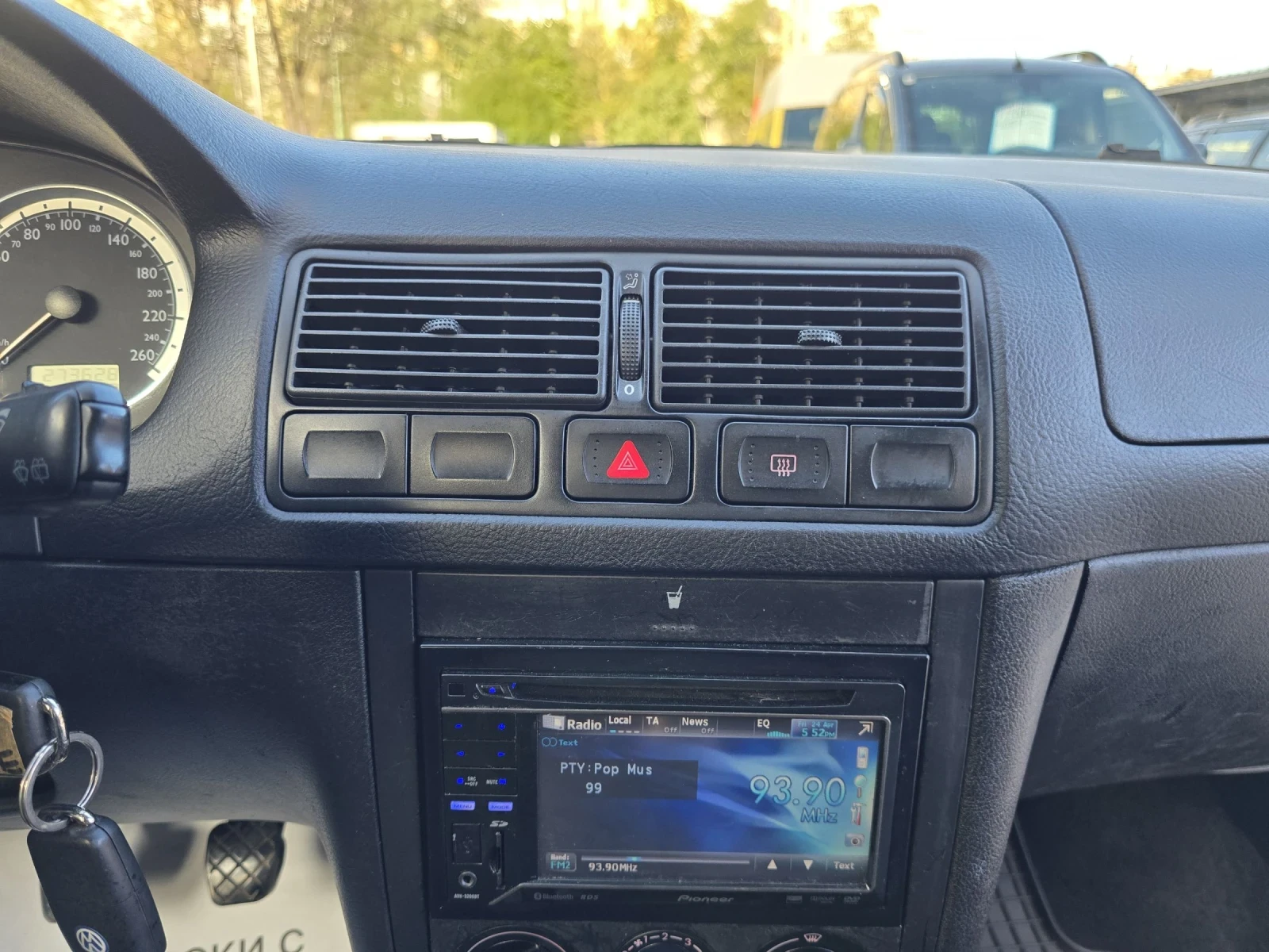 VW Golf 1.9TDI GT, снимка 10 - Автомобили и джипове - 54308590