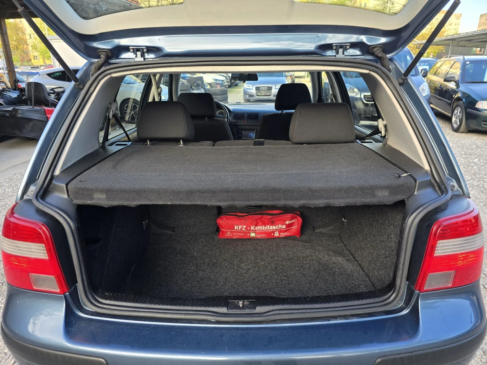 VW Golf 1.9TDI GT, снимка 11 - Автомобили и джипове - 54308590