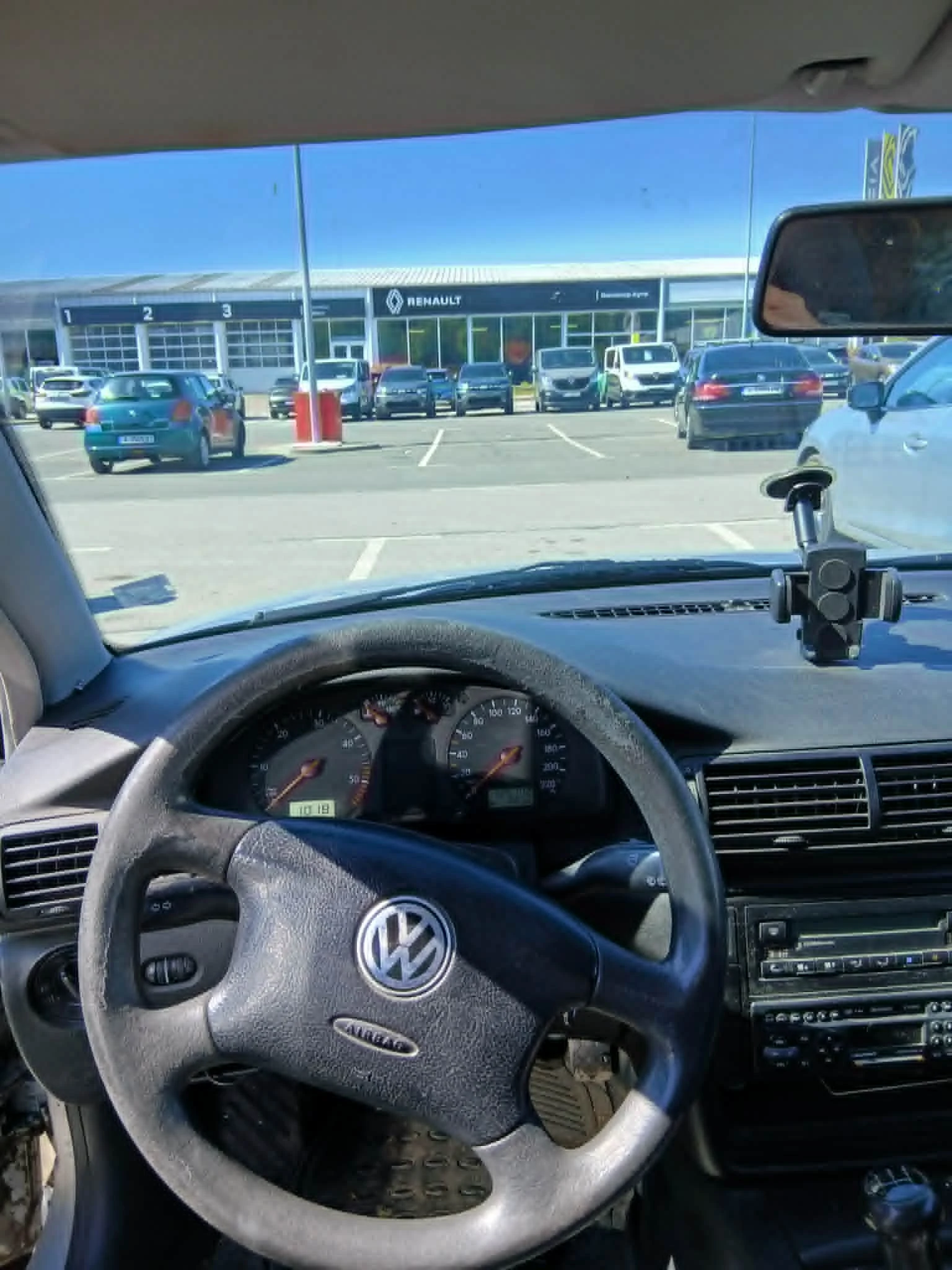 VW Passat 1.9TDI, снимка 6 - Автомобили и джипове - 54498708