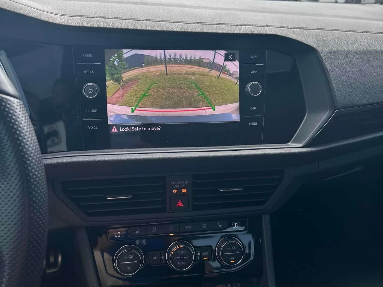 VW Jetta * DSG * CARFAX * БЕЗ ПЪРВОНАЧАЛНА ВНОСКА, снимка 9 - Автомобили и джипове - 54891110